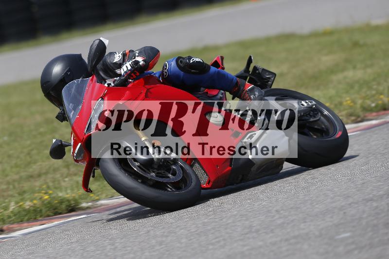 /27 12.06.2025 Ducati Schweiz Trackday Warmup  ADR/blau-bleu/19
